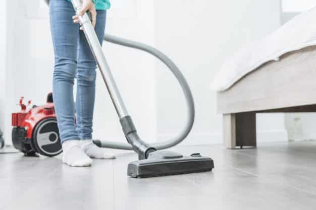 What’s The Best Corded Stick Vacuum? Reviews & Buying Guide