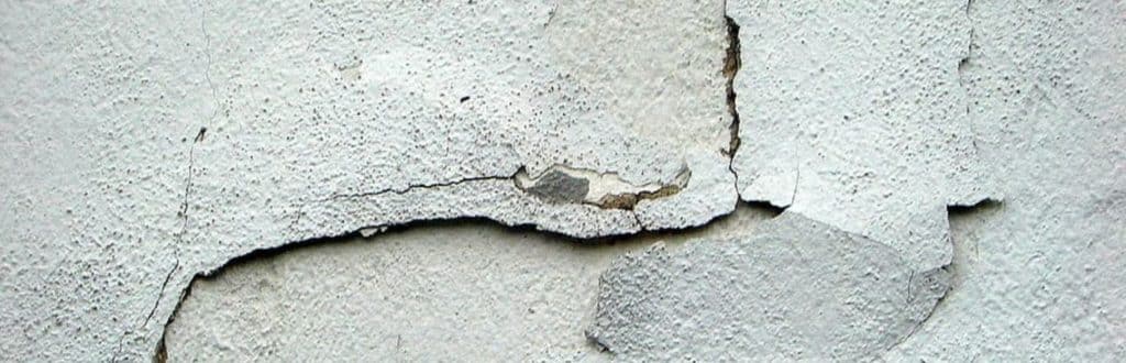 crack on the wall