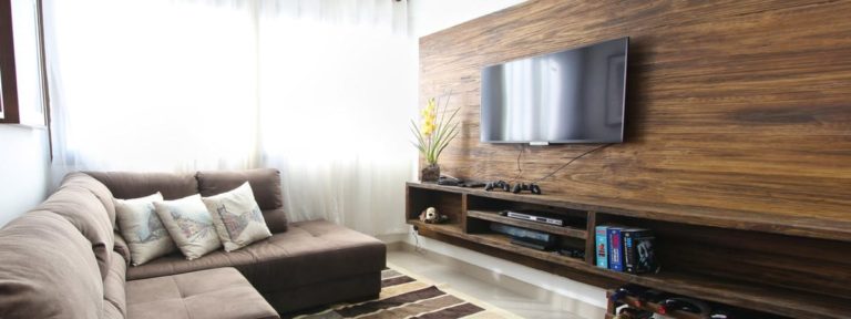 11 DIY Man Cave Bar Ideas that Make a Big Impact